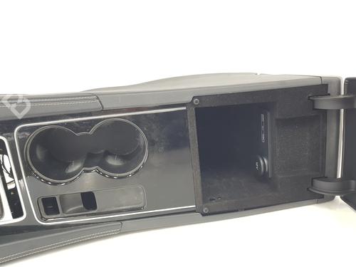 Armrest / Center console JAGUAR F-PACE (X761) | BP37429994I20 - Image 9