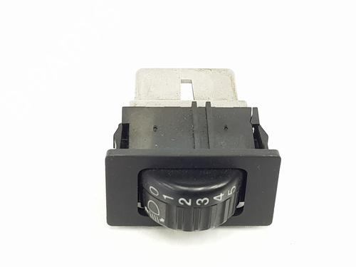 headlight-switch-toyota-land-cruiser-90-_j9_-1995-1996-1997-1998-1999-2000-2001-2002-2003-32268725 main image
