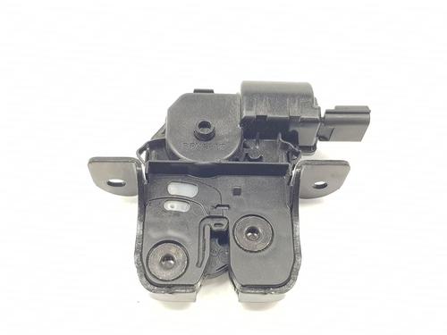 Used Tailgate lock RENAULT CAPTUR II (HF_) TCe 130 (HFMF) (131 hp) 15062373