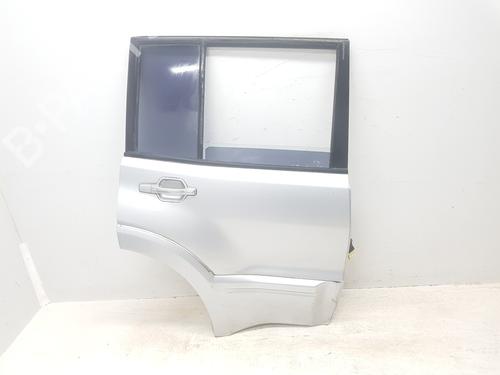 Puerta trasera derecha MITSUBISHI PAJERO III (V7_W, V6_W) 3.2 Di-D (V68W) (160 hp) 31258637