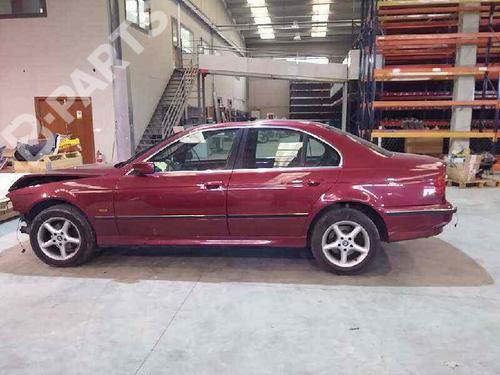 BMW 5 (E39)  528 i  37943