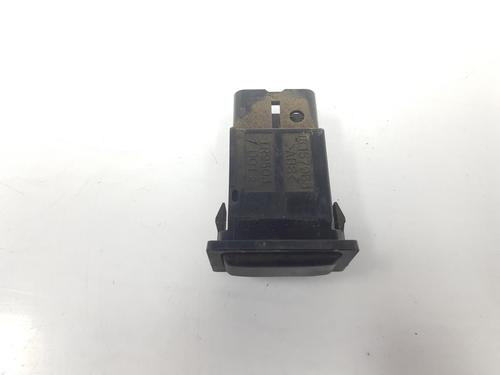 Used Warning switch TOYOTA LAND CRUISER 90 (_J9_) 3.0 TD (KZJ90_, KZJ95_, KZJ90R, KZJ95R, KZJ90W, KZJ95W) (125 hp) 9184167