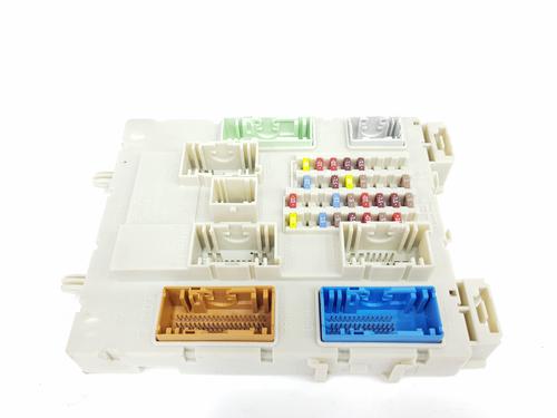 Used Fuse box Fuse box 37718728 37718728