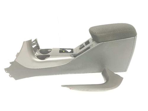 Used Armrest / Center console TOYOTA RAV 4 III (_A3_) 2.2 D 4WD (ALA30_, ALA30R) (136 hp) 7152882