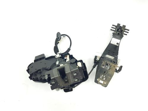 Rear right lock LAND ROVER DISCOVERY III (L319) 2.7 TD 4x4 | BP8049663C99
