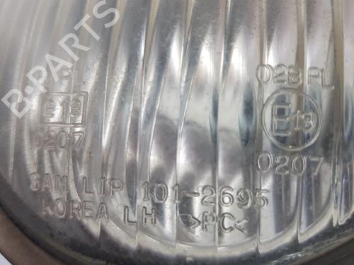 Right front fog light HYUNDAI H-1 / STAREX Bus (A1) 2.5 TD | BP15283427C31 
