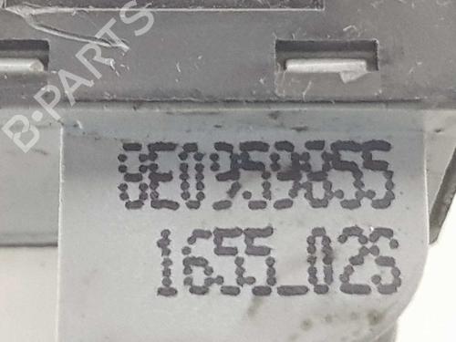 Right rear window switch AUDI A4 B7 (8EC) 2.0 TDI 16V | BP3377316I28 