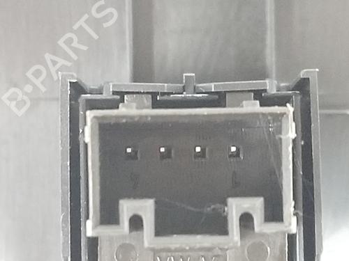 Interrupteur de vitre arrière gauche SEAT ARONA (KJ7, KJP) 1.0 TSI | BP12462908I29 