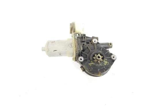 Right front window motor MITSUBISHI L200 / TRITON (KA_T, KB_T) 2.5 DI-D 4WD (KB4T) | BP11697391E20 