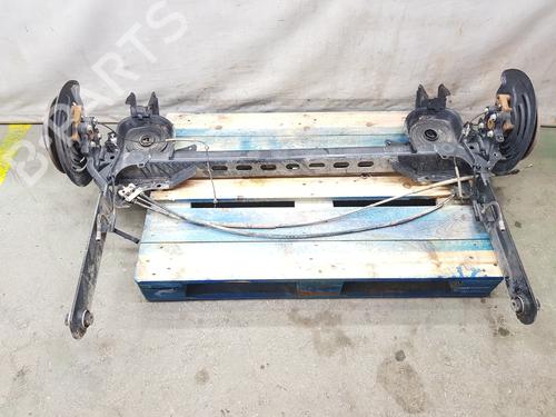 Used Rear axle Rear axle RENAULT TRAFIC III Bus (JG_) 2.0 dCi 110 (JGMW) (110 hp) 34702920 34702920