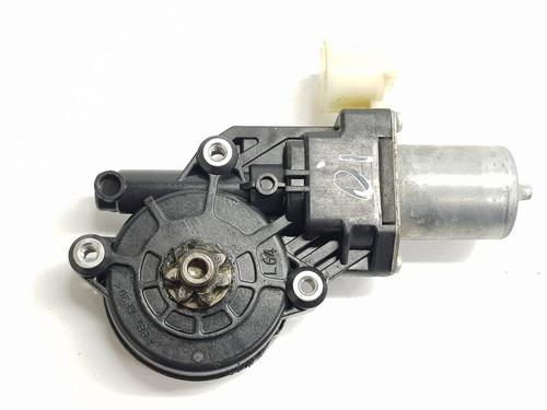 Left front window motor MITSUBISHI L200 / TRITON (KJ_, KK_, KL_) 2.2 DI-D 4WD | BP29755670E21 