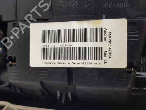 Armrest / Center console BMW 1 Convertible (E88) 118 d | BP15559403I20 