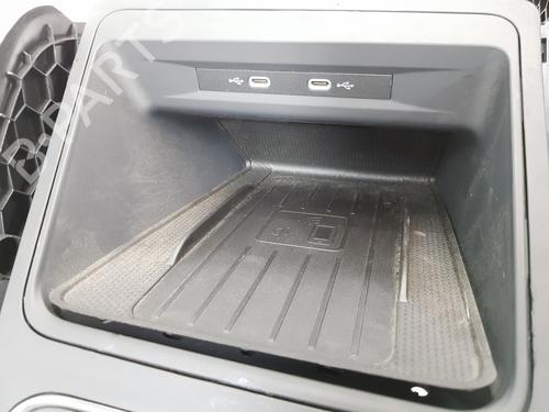 Armrest / Center console CUPRA LEON Sportstourer (KL8, KU8, KUD) 1.4 e-HYBRID | BP13655194I20 