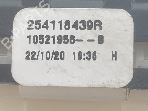 Right rear window switch DACIA SANDERO III 1.0 TCe 90 | BP36186180I28 - Image 3