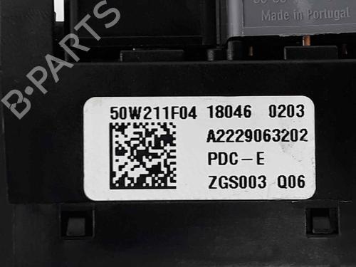 Fuse box MERCEDES-BENZ C-CLASS (W205) C 220 BlueTEC / d (205.002, 205.004) | BP5764094E1 