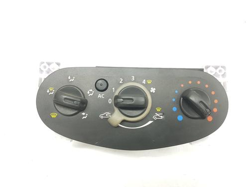 Used Climate control DACIA SANDERO 1.2 16V (75 hp) 11886659