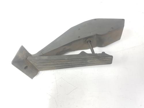 Used Pedal BMW 7 (E65, E66, E67) 730 d (218 hp) 6896617