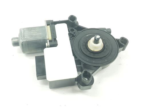 Right rear window motor VW GOLF VII (5G1, BQ1, BE1, BE2) 1.2 TSI | BP13658946E22 