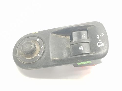Used Left front window switch NISSAN INTERSTAR Van (X70) dCi 150 (145 hp) 16533993