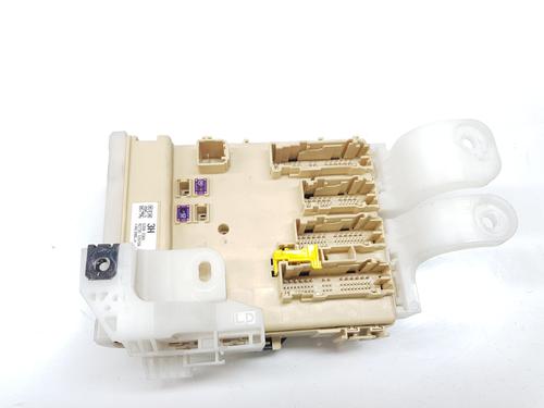 Used Fuse box TOYOTA AURIS (_E18_) [2012-2019]  29464325