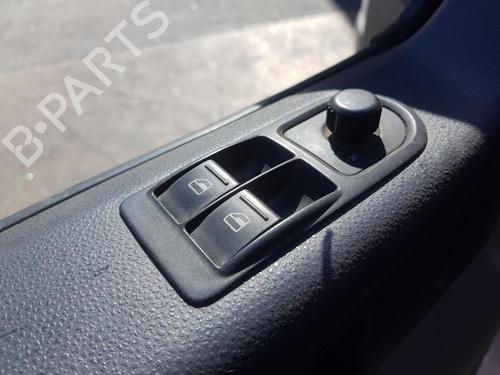 Interrupteur de vitre avant droite VW TRANSPORTER T5 Van (7HA, 7HH, 7EA, 7EH) 2.0 TDI | BP8279267I26 