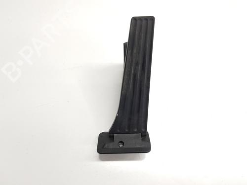 Used Pedal BMW X1 (F48) sDrive 18 d (150 hp) 29262448