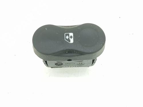 Used Right front window switch Right front window switch DACIA SANDERO 1.2 16V (75 hp) 8746746 8746746