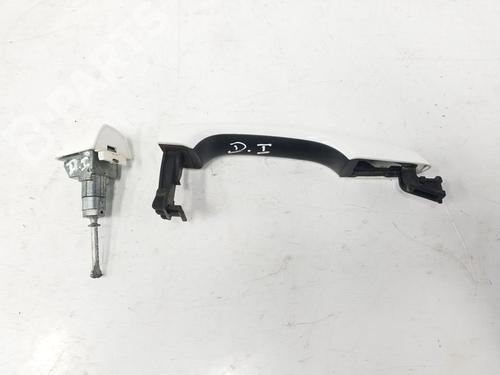 Used Front left exterior door handle Front left exterior door handle HYUNDAI i30 (PDE, PD, PDEN) [2016-2026] 8640809 8640809
