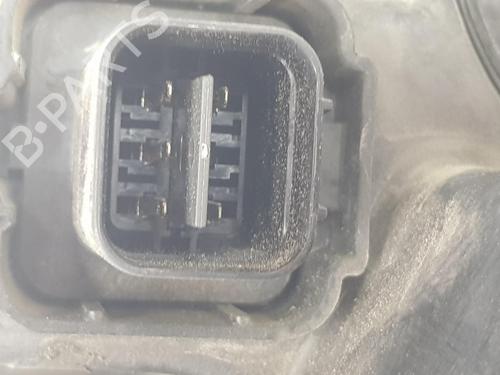 Right headlight KIA SORENTO I (JC) 2.5 CRDi 4WD | BP12603768C29 