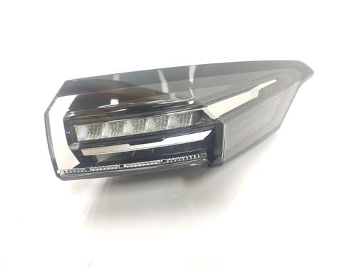 Used Right taillight PEUGEOT 308 II (LB_, LP_, LW_, LH_, L3_) [2013-2021]  10517240