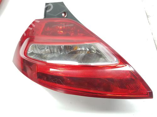 left-taillight-renault-megane-ii-bm01_-cm01_-2001-2002-2003-2004-2005-2006-2007-2008-2009-2010-2011-2012-32112256 main image
