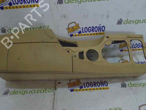 Used Armrest / Center console BMW 5 Touring (E61) 530 d (231 hp) 7153008