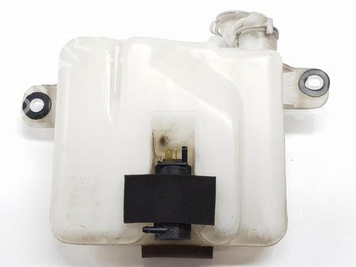 Used Windscreen washer tank TOYOTA LAND CRUISER 90 (_J9_) 3.0 D-4D 4WD (KDJ90_, KDJ95_, KDJ90W, KDJ95W) (163 hp) 17917260