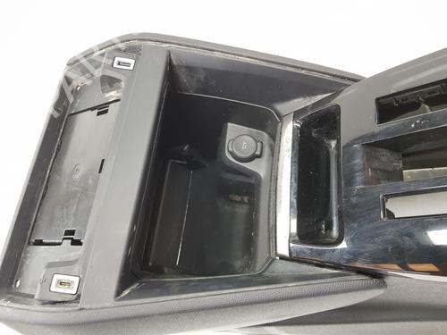 Armrest / Center console CITROËN C4 III (BA_, BB_, BC_) 1.5 BlueHDi 130 (BBYHZB) | BP36569972I20 - Image 3