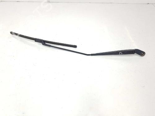 Used Front windshield wiper arm VW POLO (9N_, 9A_) 1.4 TDI (70 hp) 5589458