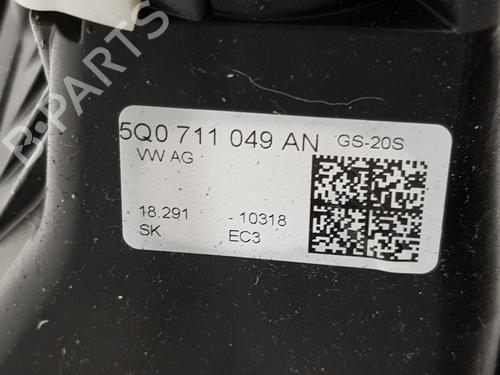 Gear lever SEAT LEON (5F1) 1.5 TSI | BP16906047M90 