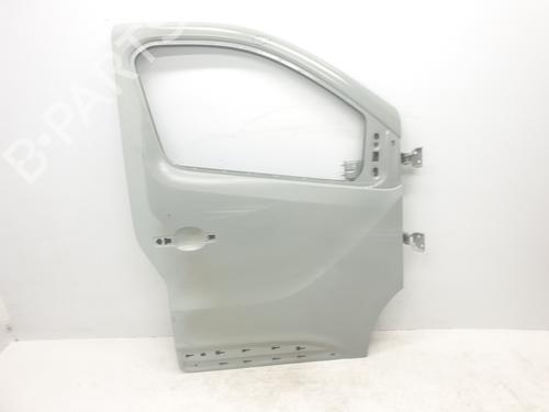 Used Right front door RENAULT TRAFIC III Van (FG_) 1.6 dCi 140 (FGMA, FGMC) (140 hp) 29906786