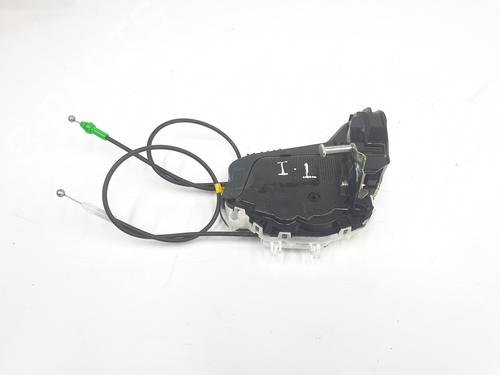 Used Rear left lock TOYOTA YARIS (_P13_) 1.5 (NSP131_) (112 hp) 21662186