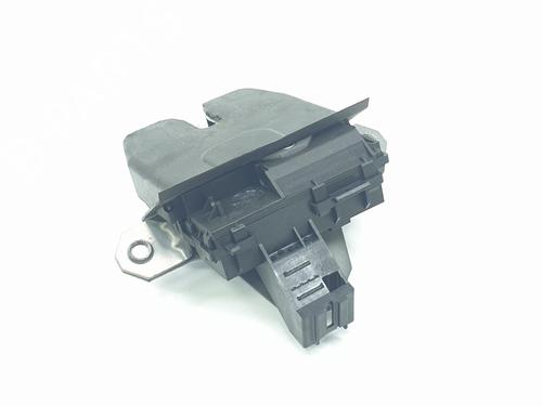 Tailgate lock LAND ROVER FREELANDER 2 (L359) 2.2 TD4 4x4 | BP16942949C101 