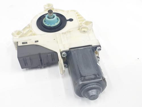 Left front window motor LAND ROVER DISCOVERY III (L319) 2.7 TD 4x4 | BP20187450E21 