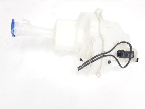 Used Windscreen washer tank Windscreen washer tank 39050159 39050159