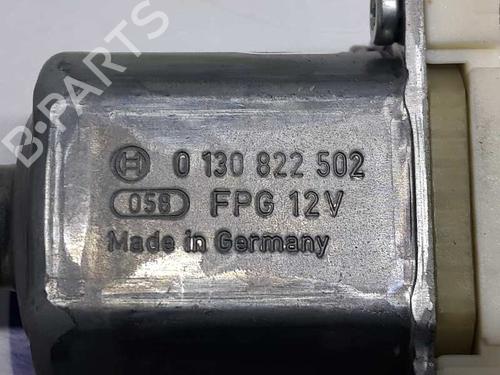 Right front window motor MERCEDES-BENZ C-CLASS (W204) C 200 CDI (204.007, 204.006) | BP2537461E20 