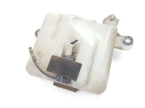 Windscreen washer tank TOYOTA LAND CRUISER 90 (_J9_) 3.0 TD (KZJ90_, KZJ95_, KZJ90R, KZJ95R, KZJ90W, KZJ95W) | BP20192642C113 