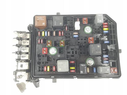 Used Fuse box OPEL ASTRA K (B16) 1.6 CDTi (68) (110 hp) 10689929
