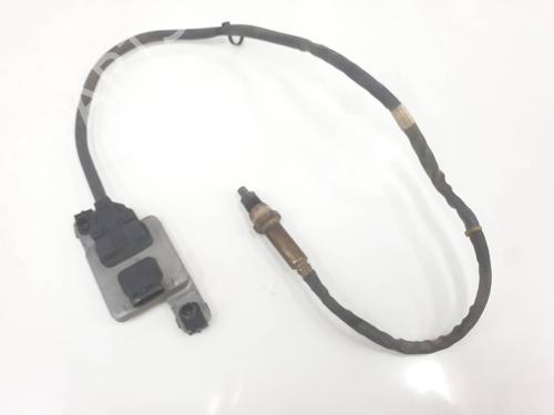 Electronic sensor PORSCHE MACAN (95B) 3.0 S Diesel | BP38462940M84 - Image 2