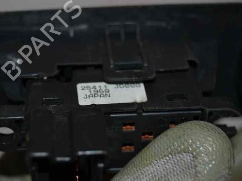 Right rear window switch NISSAN QASHQAI / QASHQAI +2 I (J10, NJ10, JJ10E) 1.5 dCi | BP1361567I28 