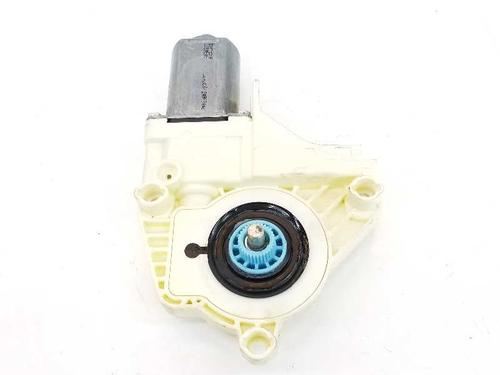 Left rear window motor LAND ROVER RANGE ROVER SPORT I (L320) 3.6 D 4x4 | BP7464371E23 