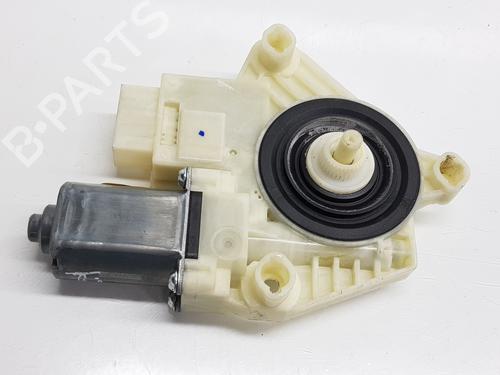 Used Left rear window motor VW GOLF VII (5G1, BQ1, BE1, BE2) 1.6 TDI (105 hp) 21843415