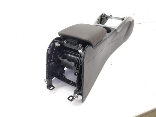 Armrest / Center console AUDI A5 (8T3) 2.0 TDI | BP7152896I20 