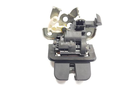 Used Tailgate lock AUDI A3 Sportback (8PA) 2.0 TDI 16V (140 hp) 30437127